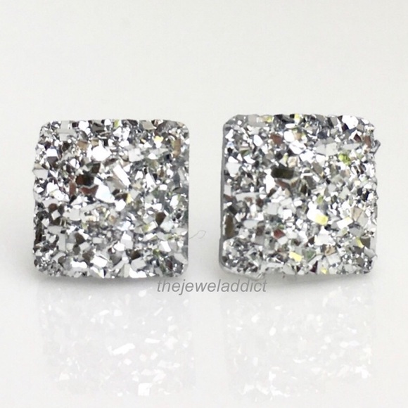 3 for 15🎀small silver faux druzy square studs - Picture 2 of 6